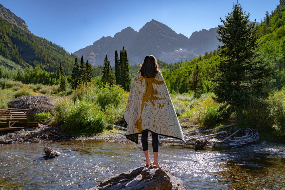 The Maroon Bells Blanket - North Drinkware