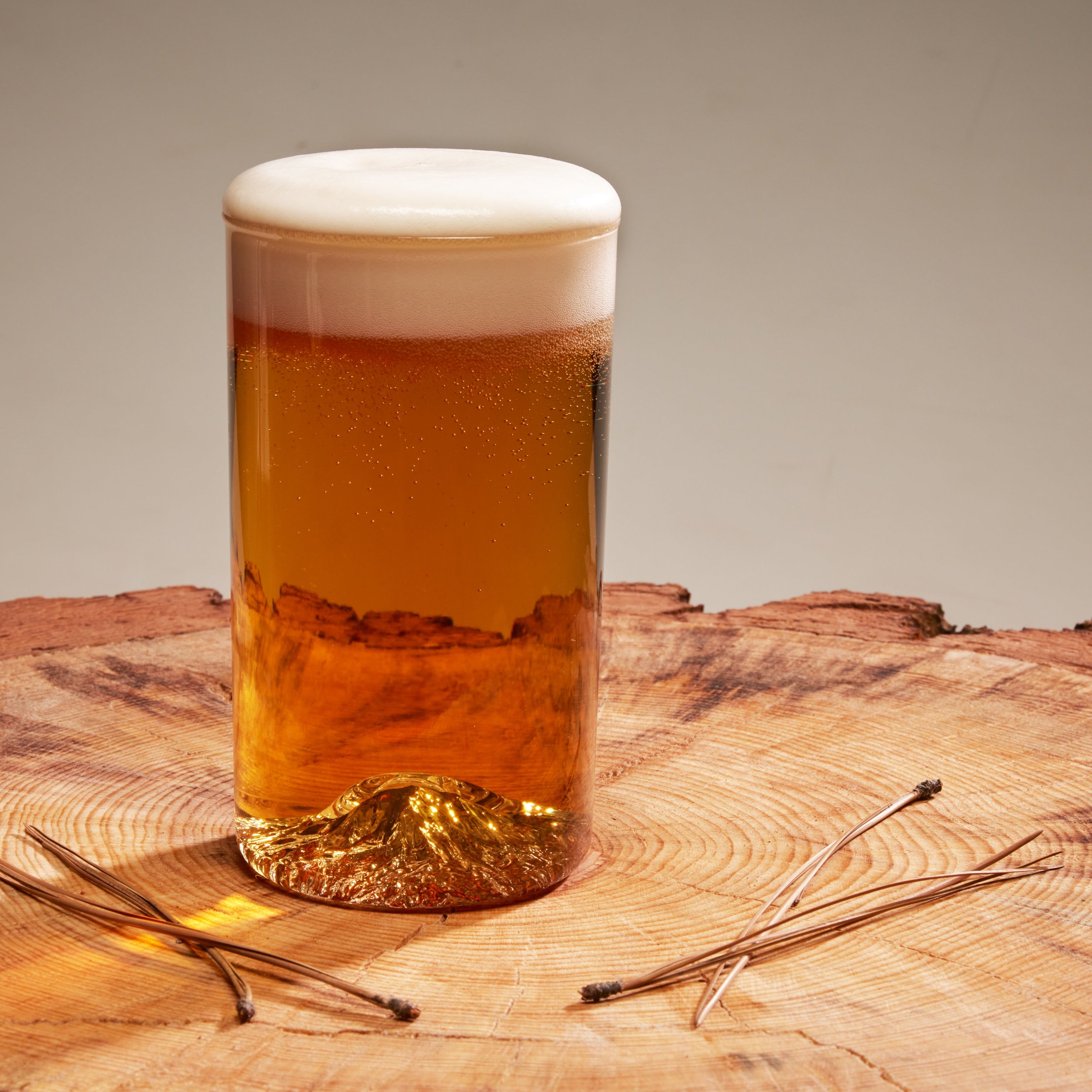 The Washington Pint Box Set | Handblown Mountain Beer Glass Set